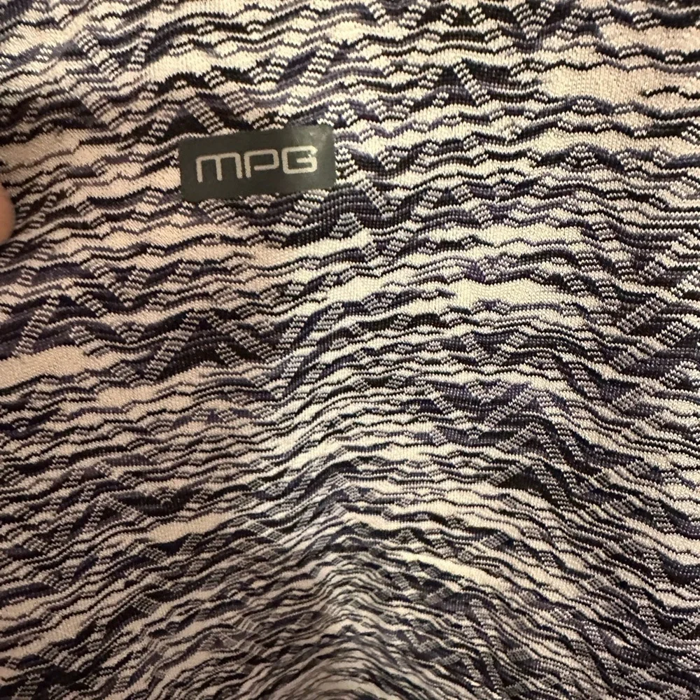 MPG Monochrome Zigzag Fabric Athletic Dress - Picture 4 of 6